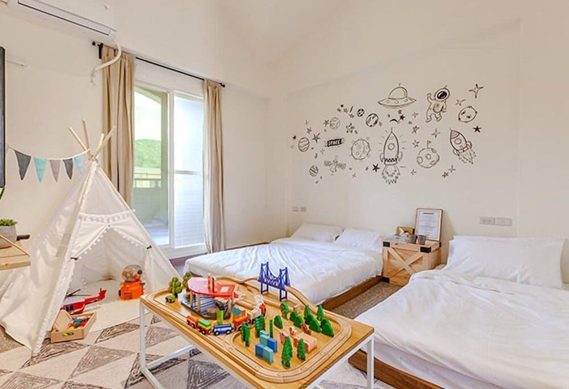 هتل Namiaru Surf Studio