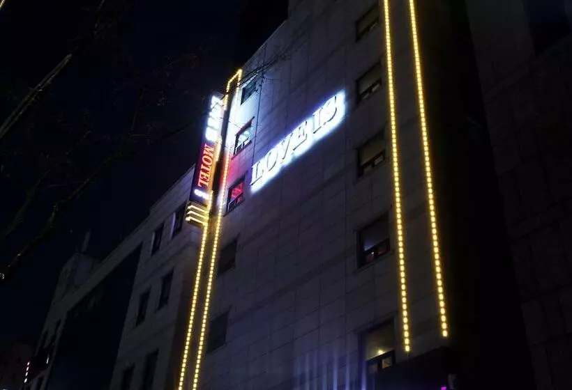 ホテル Seongnam Love Is