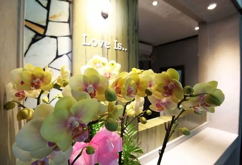 ホテル Seongnam Love Is