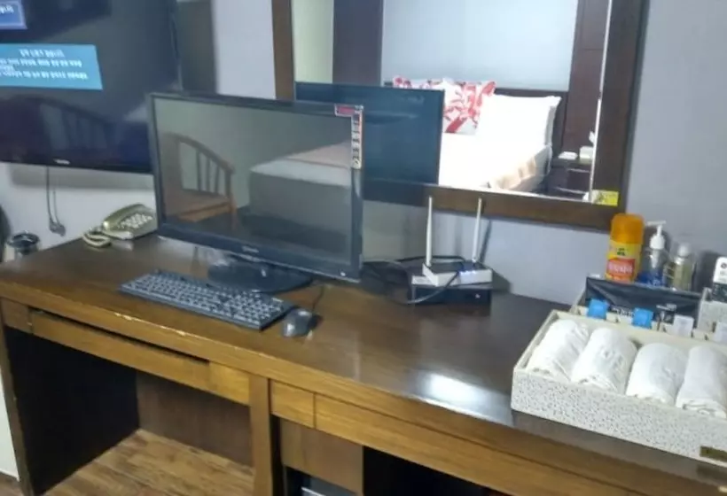 Namwon Greenpia Motel