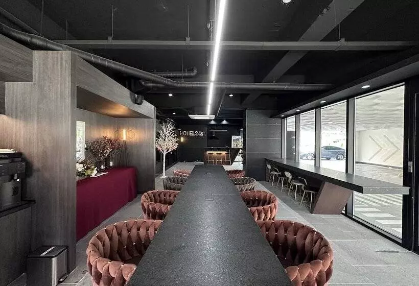 Hotelli 24st Prestige