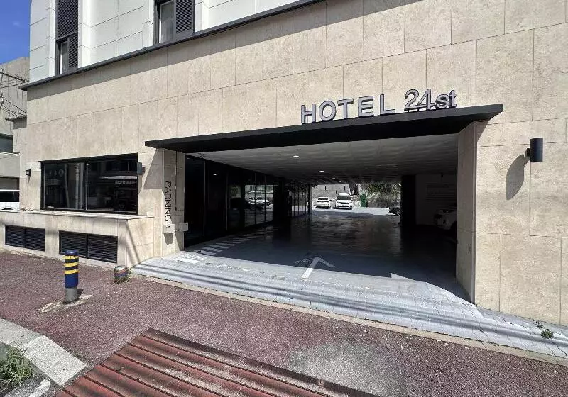 Hotelli 24st Prestige