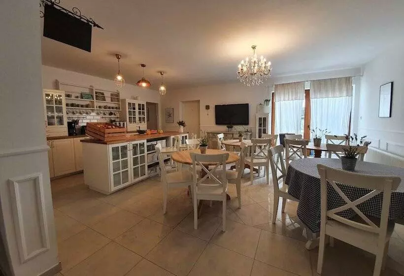 Hotelli Apartamenty Morskie Historie   365pam