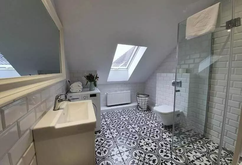 Hotelli Apartamenty Morskie Historie   365pam