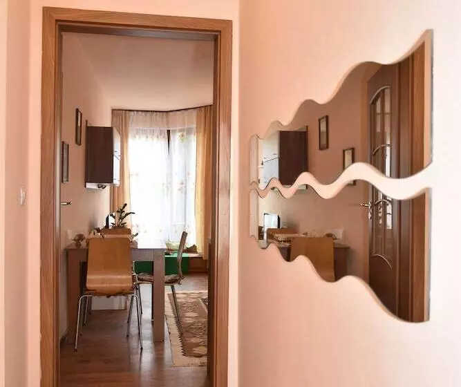 هتل Apartments Plovdiv
