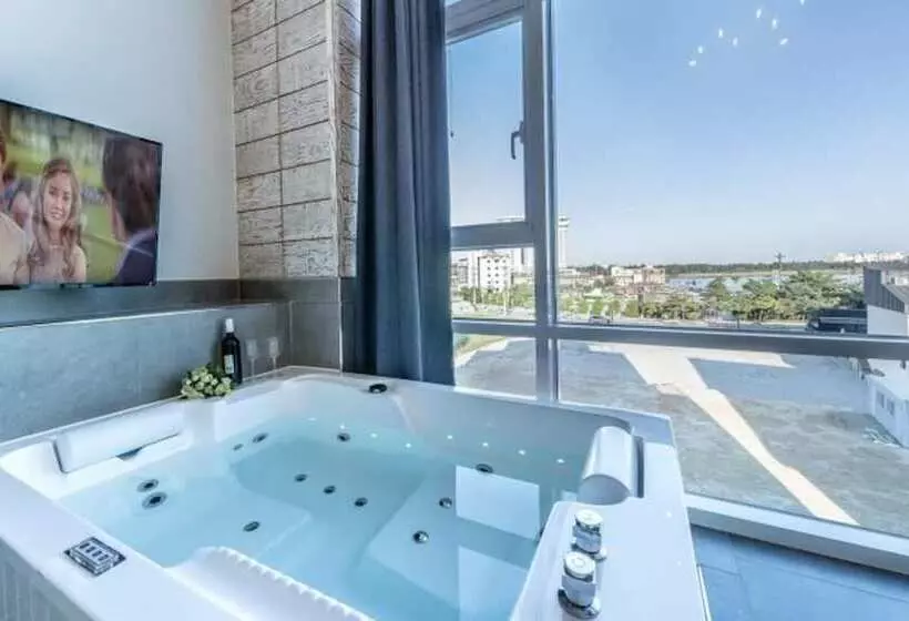 Hotelli Gangneung Hygge Nobile Pension