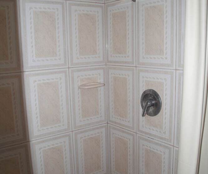 هتل Greenhaven Cottage B&b