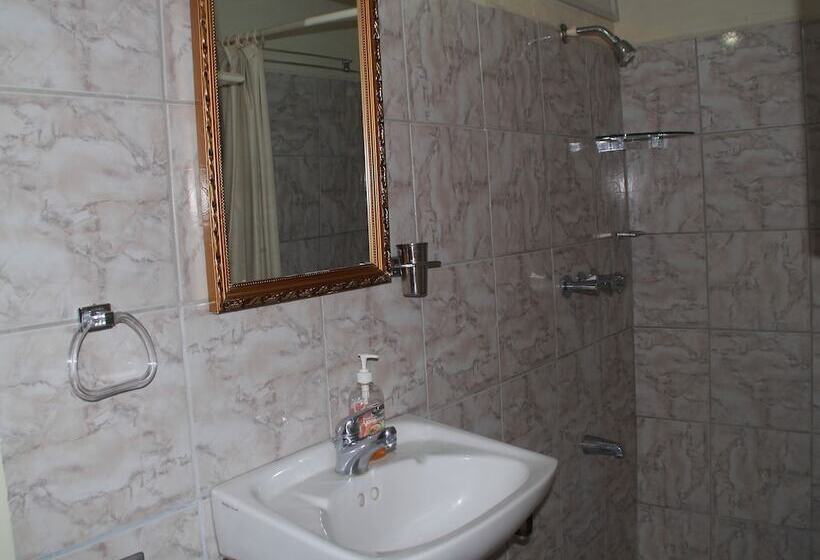 هتل Greenhaven Cottage B&b