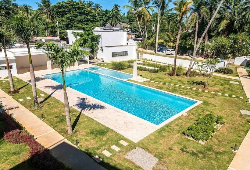 Nicole Apthotel Penthouse