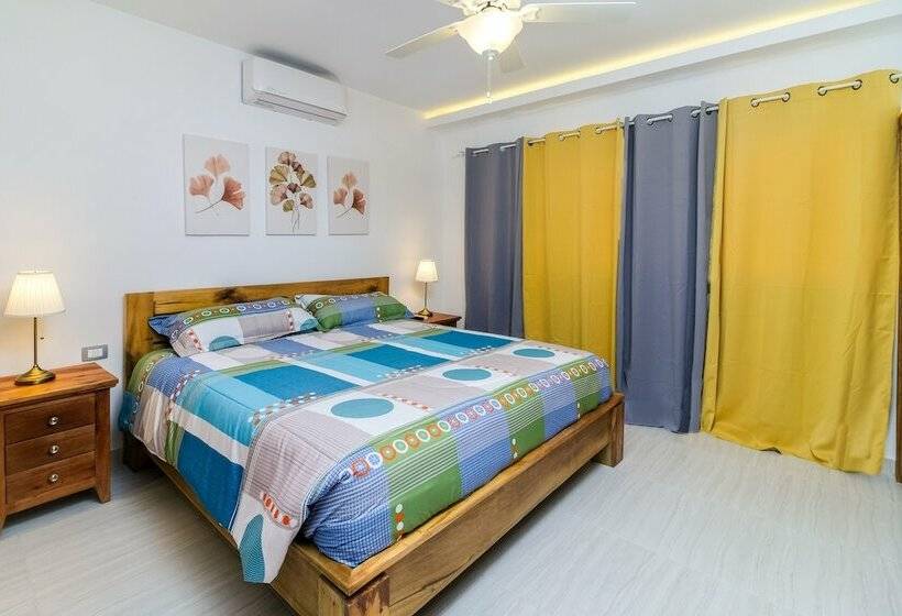 Nicole Apthotel Penthouse