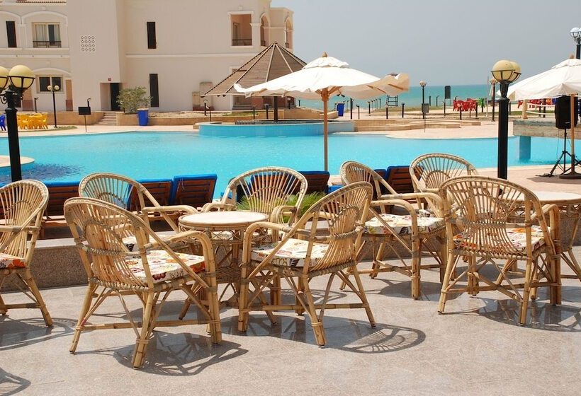 هتل Palm Beach Hostmark Resort