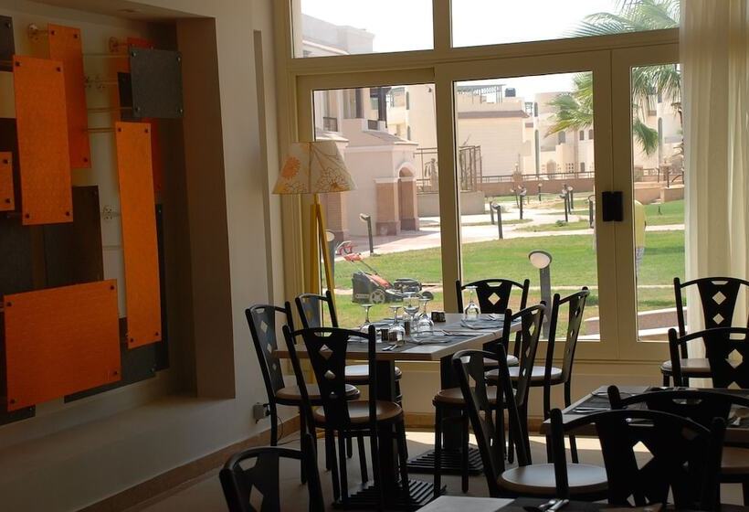 هتل Palm Beach Hostmark Resort