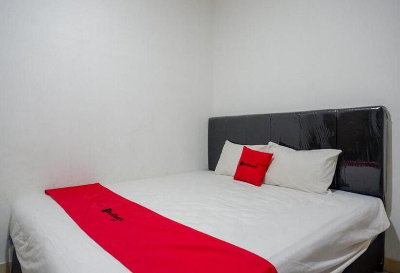 ホテル Reddoorz Near Universitas Negeri Makassar 3