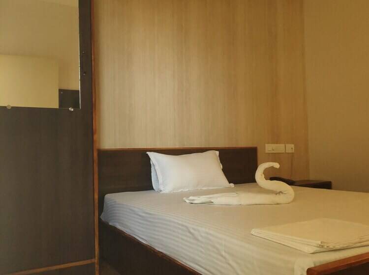 Livgrand Hotel Sri Dhevi Salem