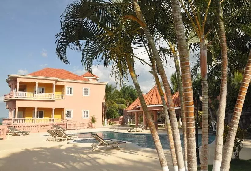 هتل Sun Rise Condos By The Vacation Casa