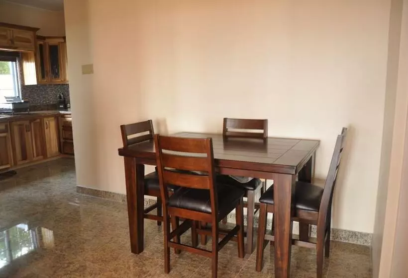 هتل Sun Rise Condos By The Vacation Casa