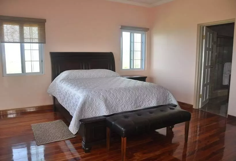 هتل Sun Rise Condos By The Vacation Casa