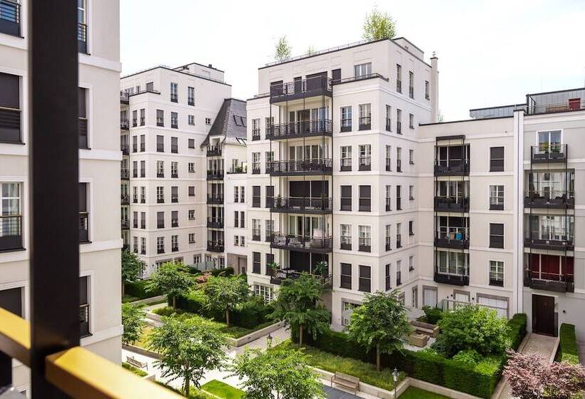 ホテル The Wellem Residences