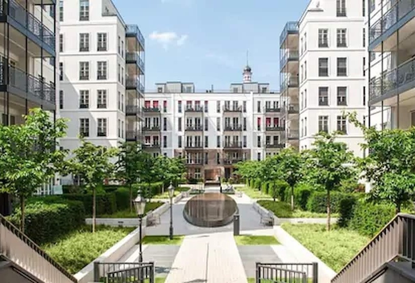 ホテル The Wellem Residences