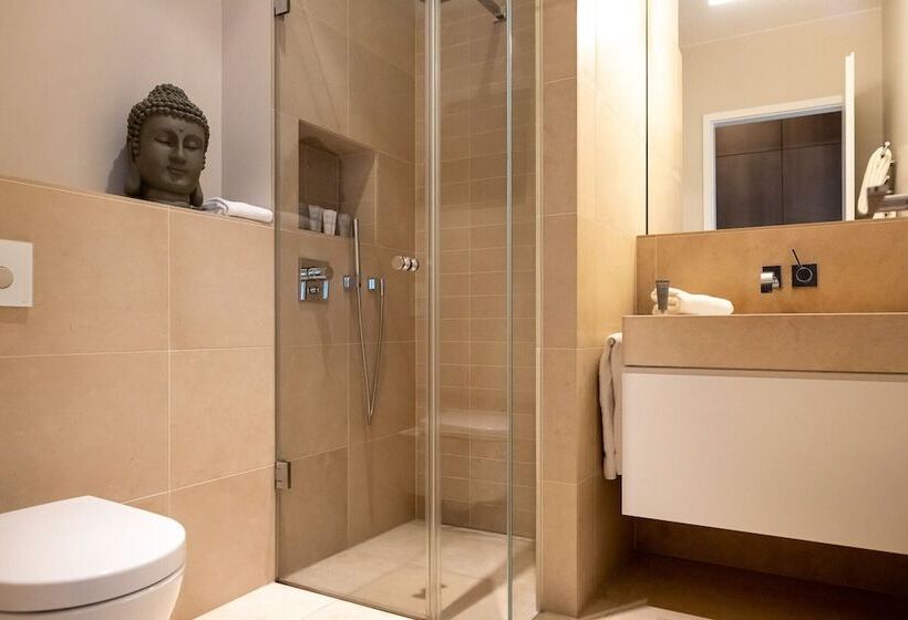 ホテル The Wellem Residences