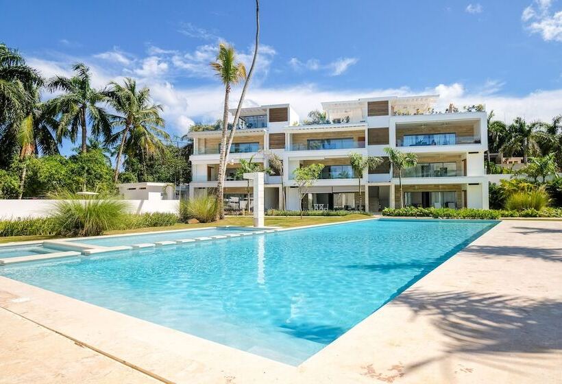 Nicole Apthotel Penthouse