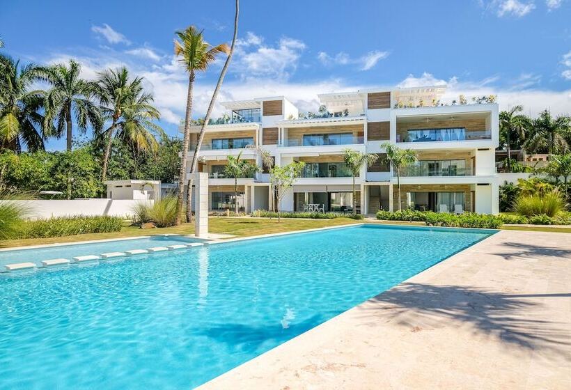 Nicole Apthotel Penthouse