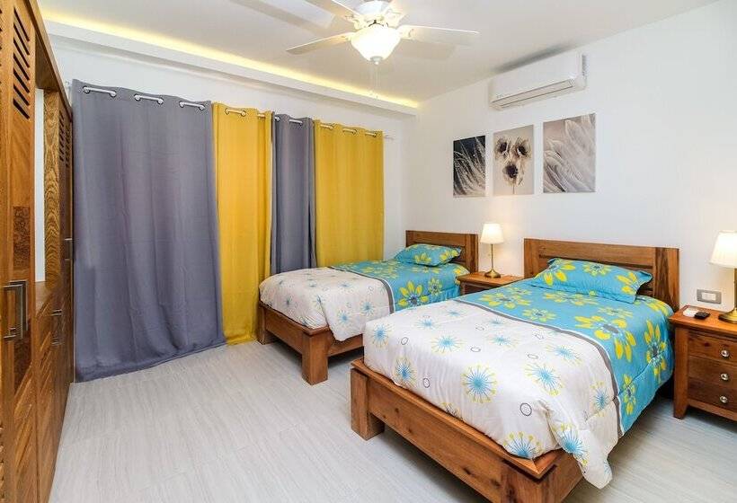 Nicole Apthotel Penthouse