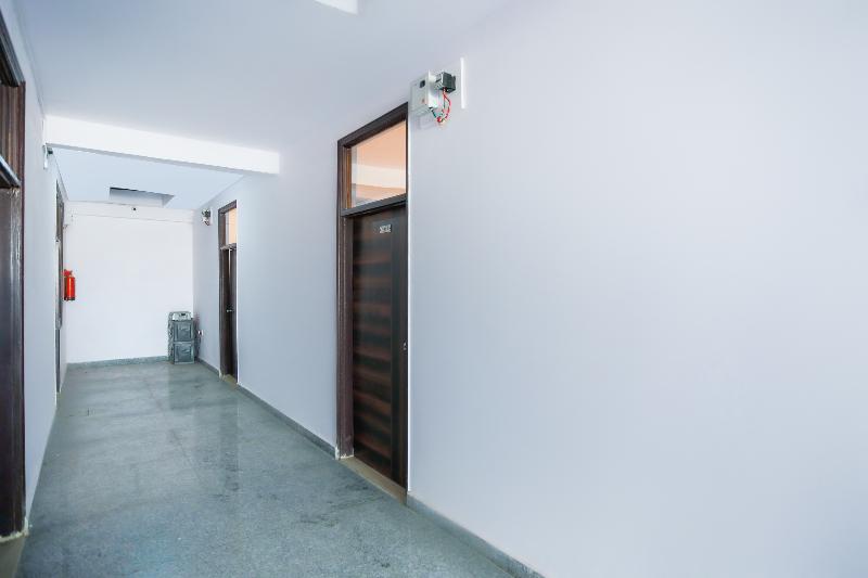 Oyo 70819 Hotel Royal King