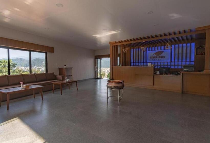 هتل Seven Lakes Resort