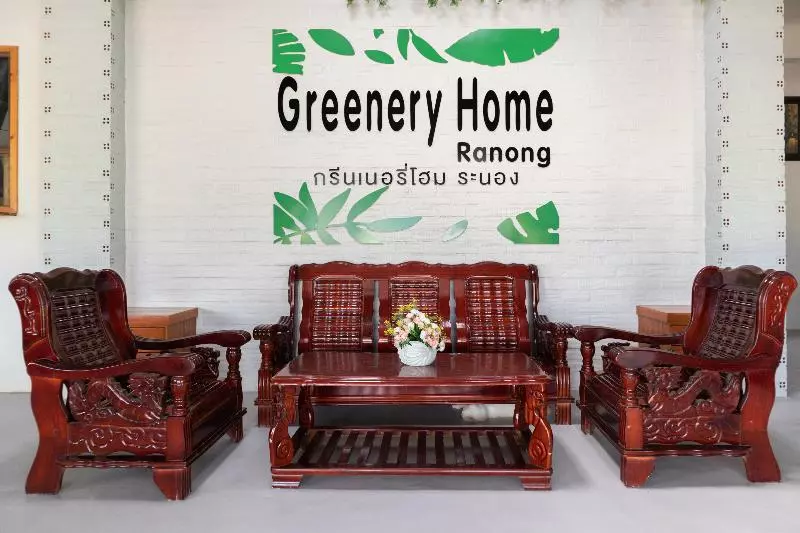 هتل Greenery Home By Oyo Rooms