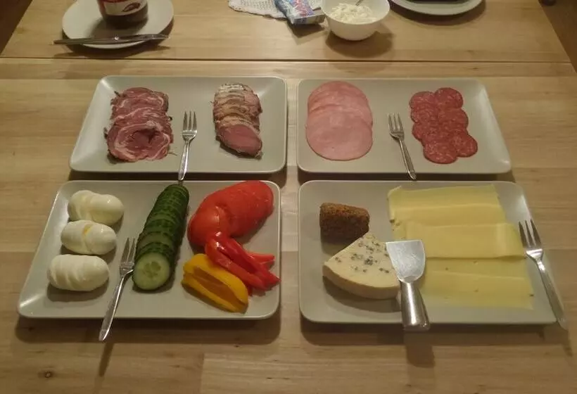 هتل Guesthouse Steinsholt