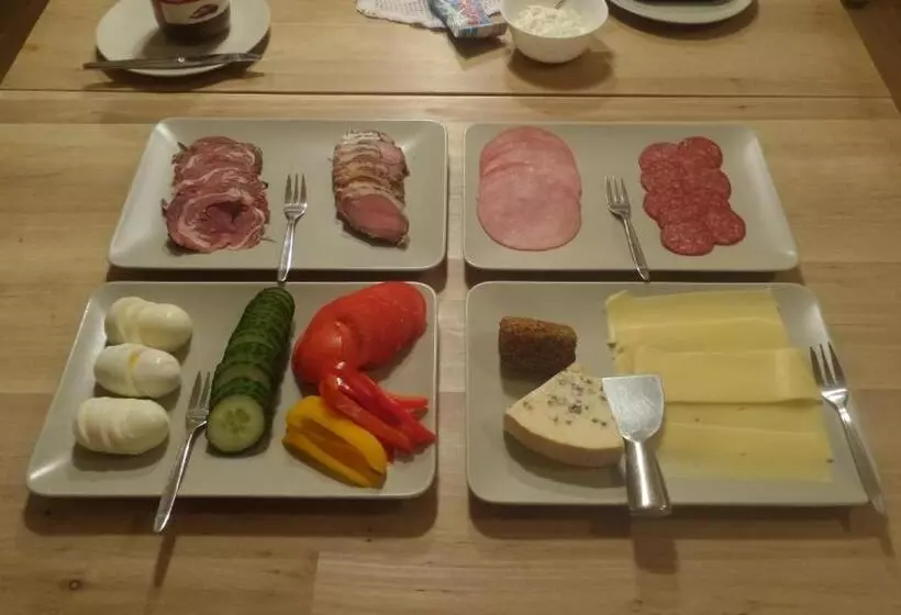 هتل Guesthouse Steinsholt