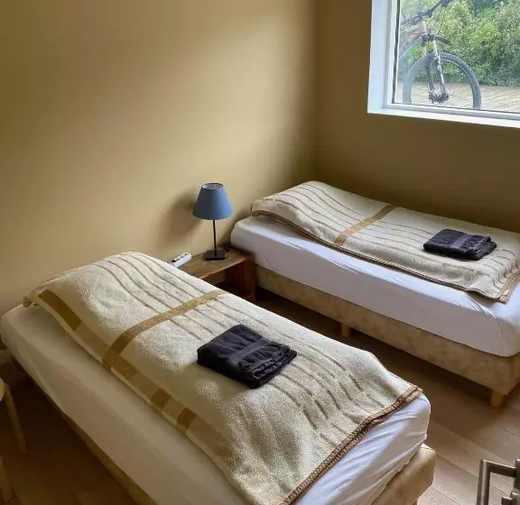 هتل Guesthouse Steinsholt