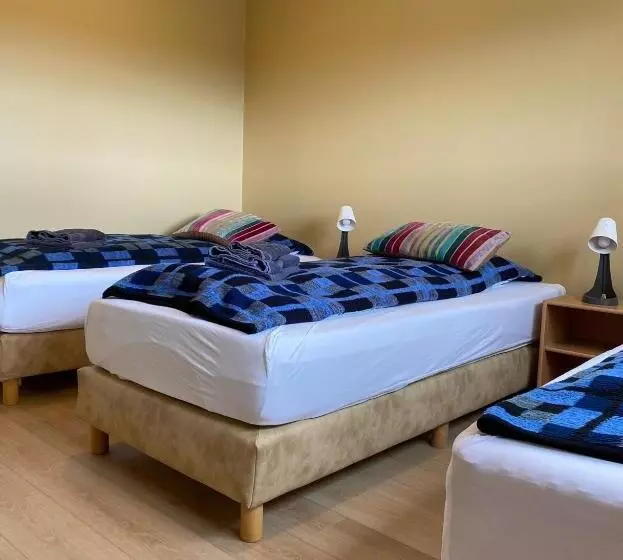 هتل Guesthouse Steinsholt