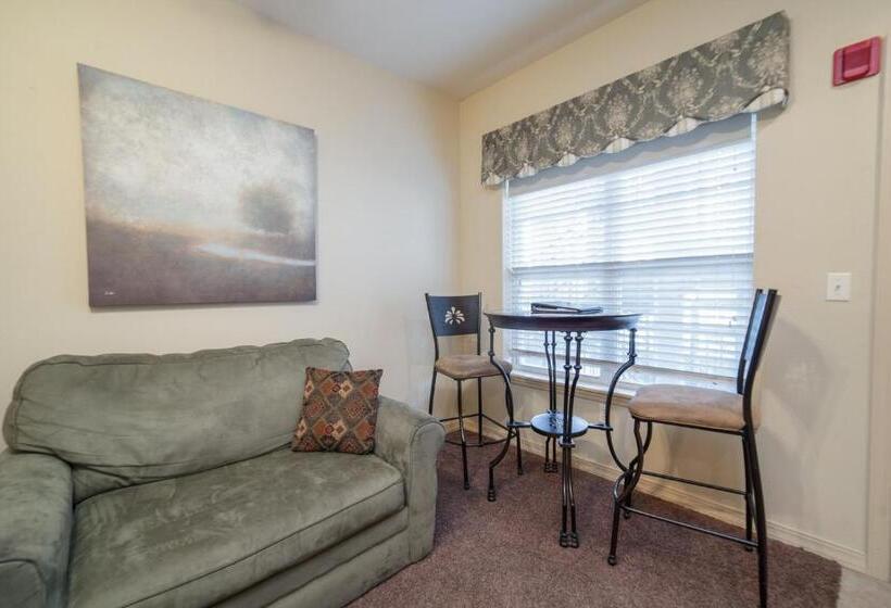 هتل The Links At Thousand Hills