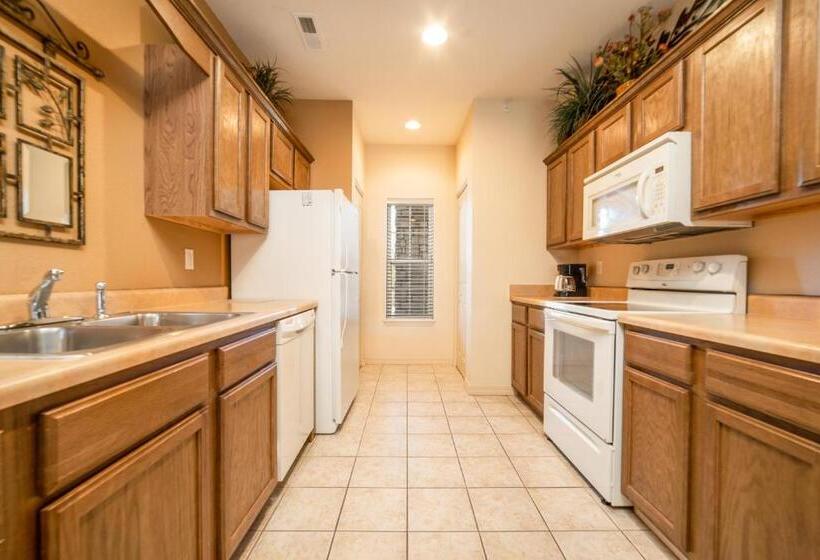 هتل The Links At Thousand Hills