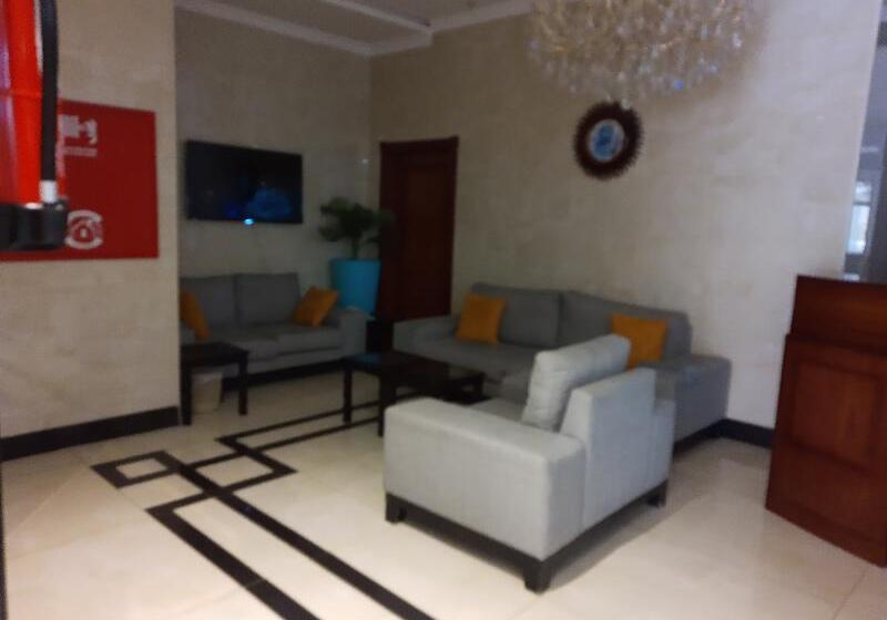 ホテル Oyo 474 Alyousr Royal