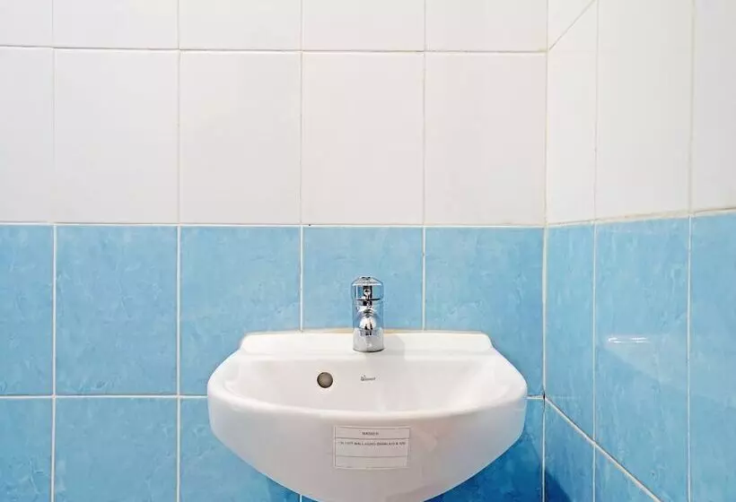 ホテル Teratai Residence