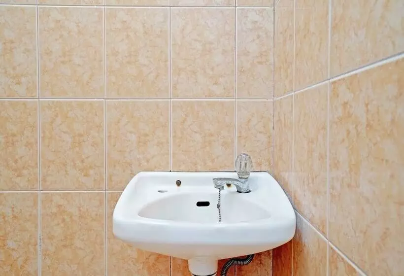 ホテル Teratai Residence