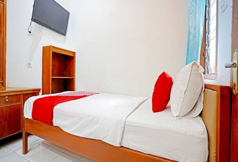 בית מלון כפרי Teratai Residence