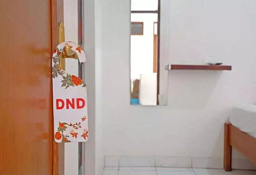 ホテル Teratai Residence