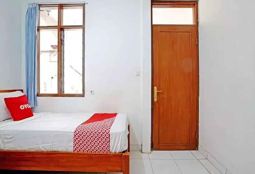 ホテル Teratai Residence