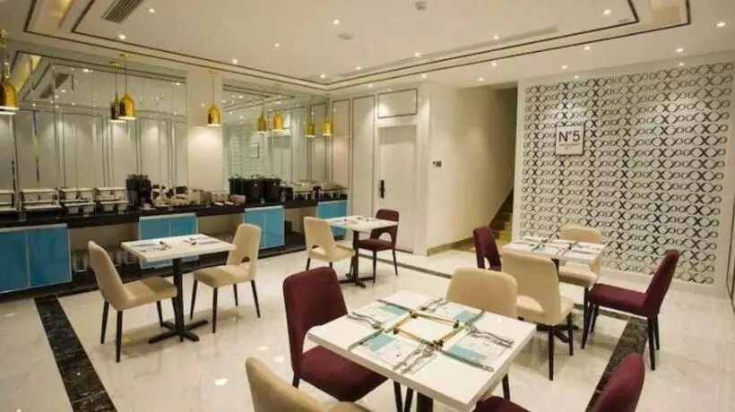 Xana Hotelle·jiande Qiantan