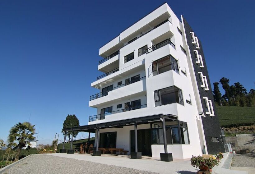 هتل Alishan B&b Yunmingi