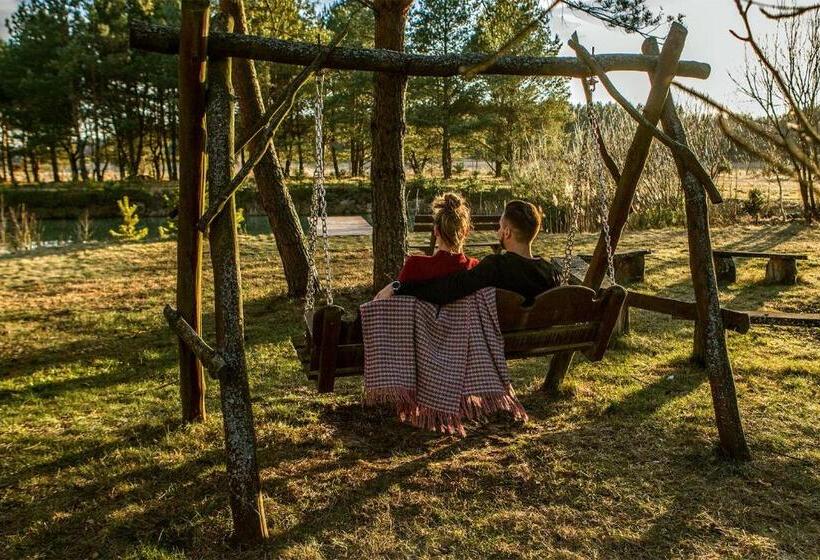 Отель Maciejówka Borki 33