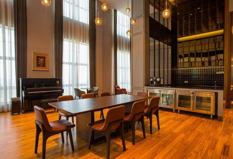 בית מלון כפרי Mercure Living Putrajaya