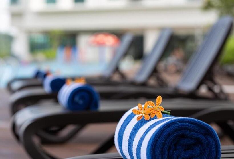 בית מלון כפרי Mercure Living Putrajaya