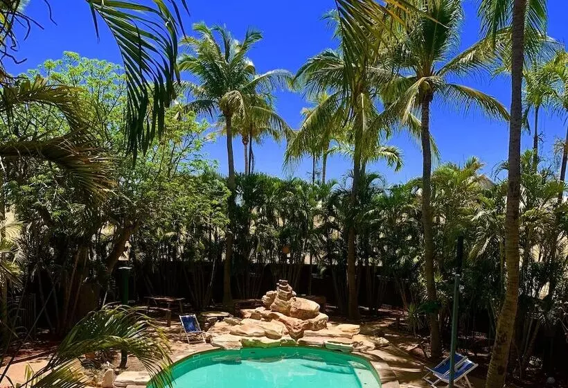 ホテル Roey Backpackers & Party Bar