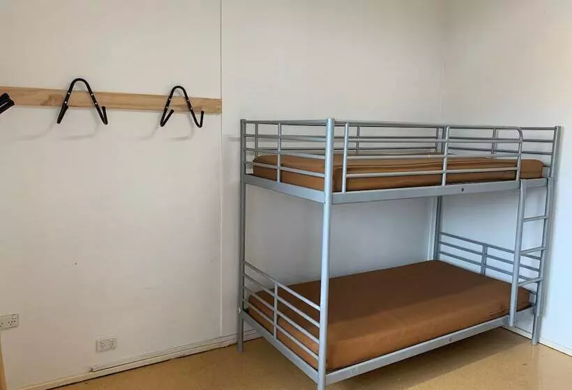 ホテル Roey Backpackers & Party Bar