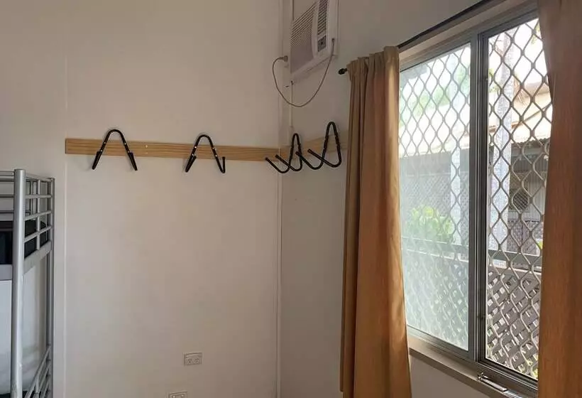 ホテル Roey Backpackers & Party Bar